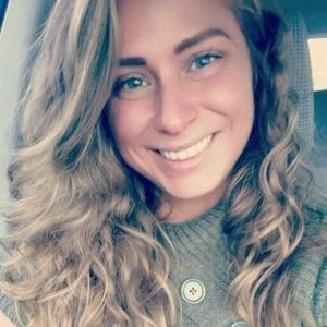 Meet your Posher, Kari danielle